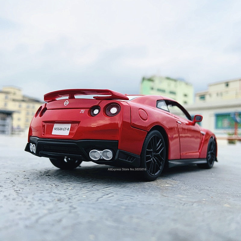 Car Model 1:24 2017 Nissan GTR